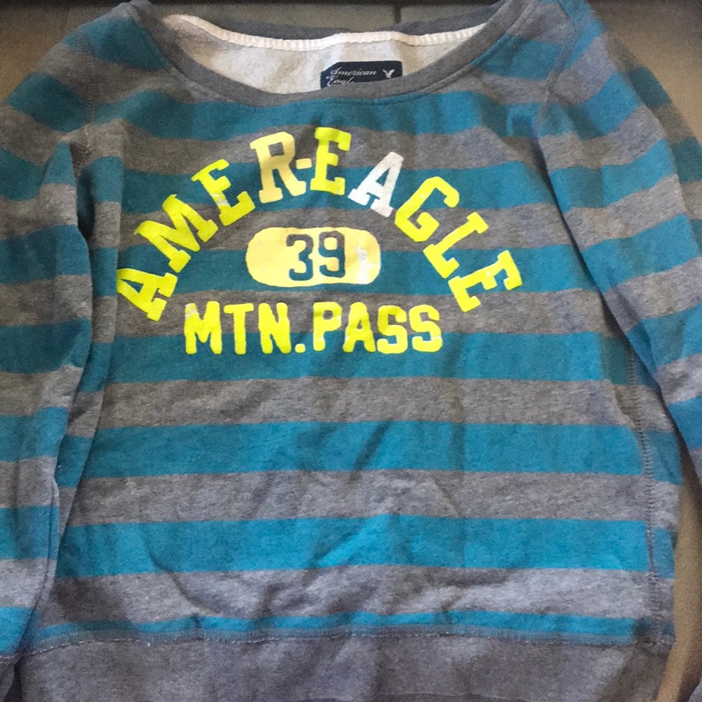 American Eagle Sweatshirt turquoise and gray